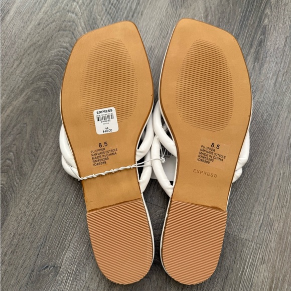 Express Brand New White Slip On Sandals Size 8.5 - Picture 3 of 4